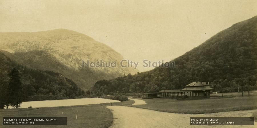 Postcard: Crawford Notch from Crawford House